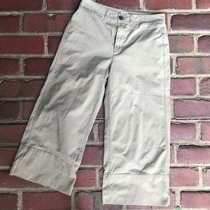 Madewell cropped wide-leg chinos.